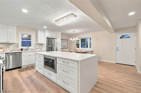 10761 Meadowbrook Drive Parma Heights OH 44130