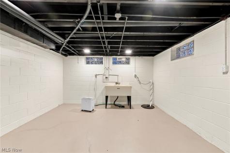 10761 Meadowbrook Drive Parma Heights OH 44130