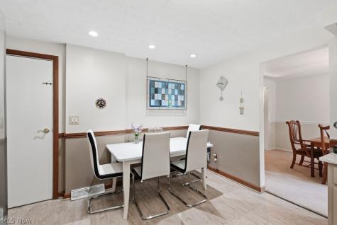 187 Fox Run Drive Munroe Falls OH 44262