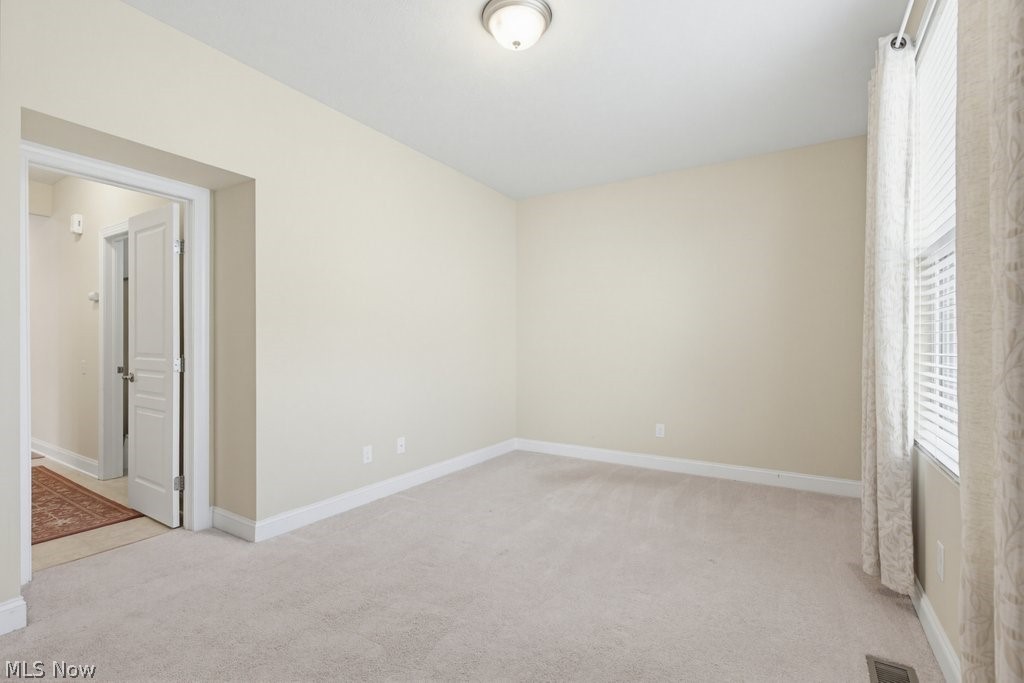 38475 Kingsbury Drive North Ridgeville OH 44039