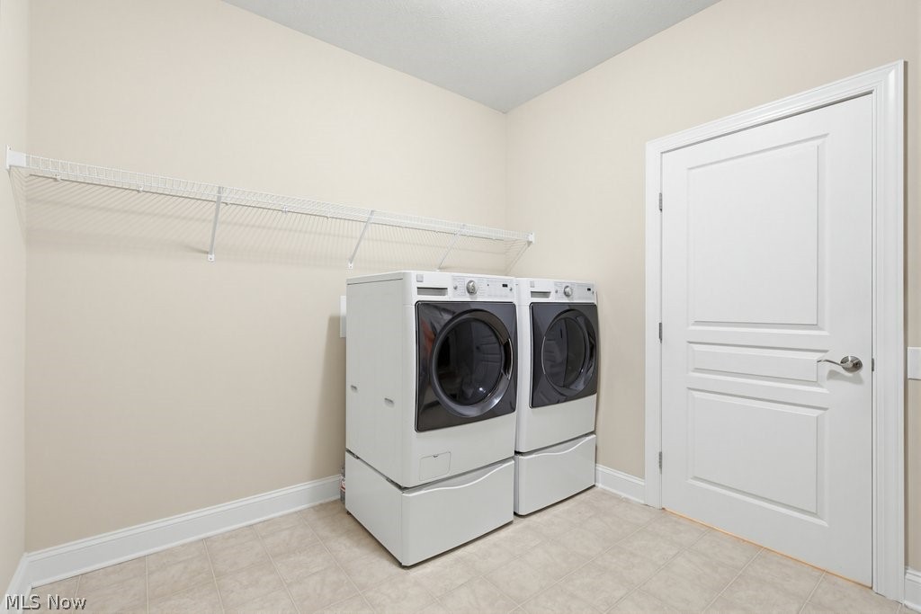 38475 Kingsbury Drive North Ridgeville OH 44039