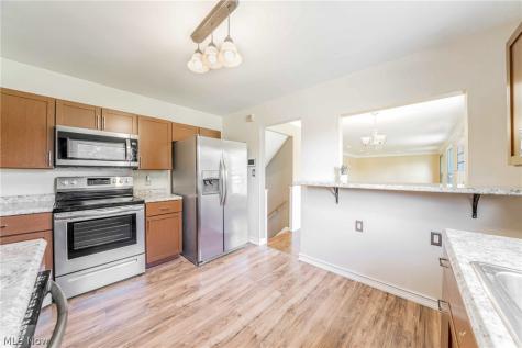 25542 Concord Drive Beachwood OH 44122