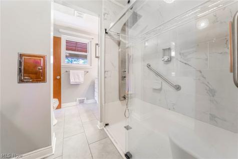 25542 Concord Drive Beachwood OH 44122