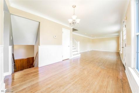 25542 Concord Drive Beachwood OH 44122
