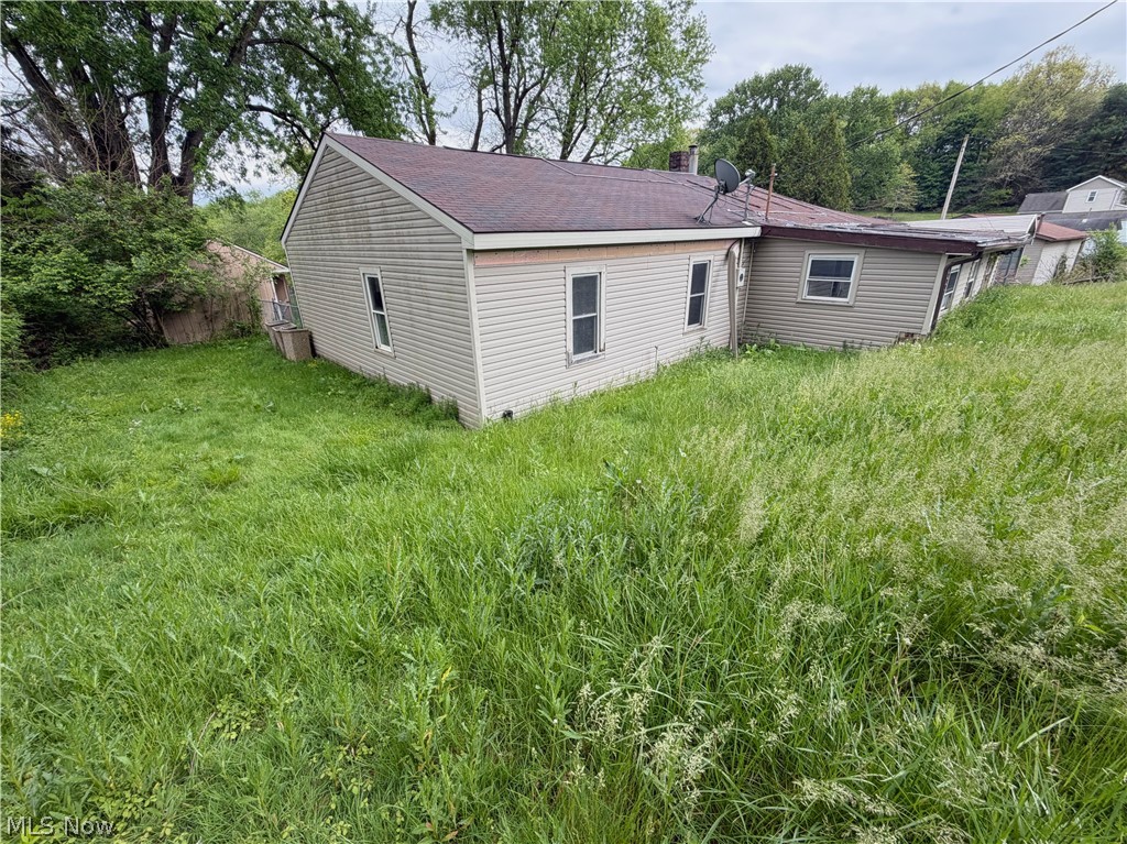 16816 Andrews Avenue East Liverpool OH 43920