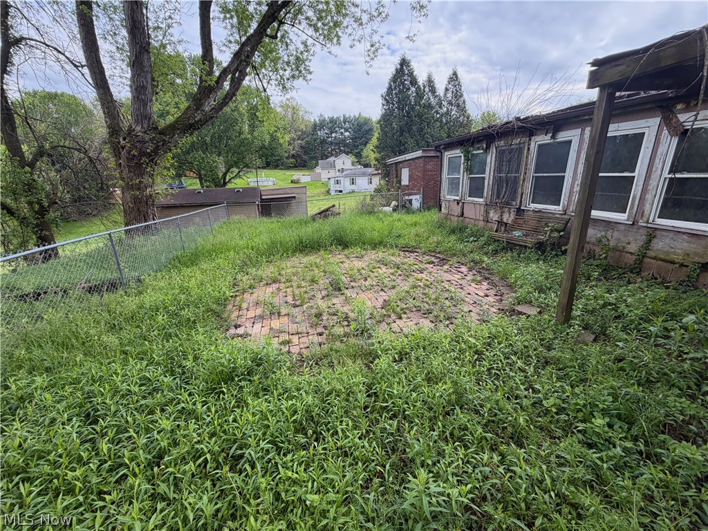 16816 Andrews Avenue East Liverpool OH 43920