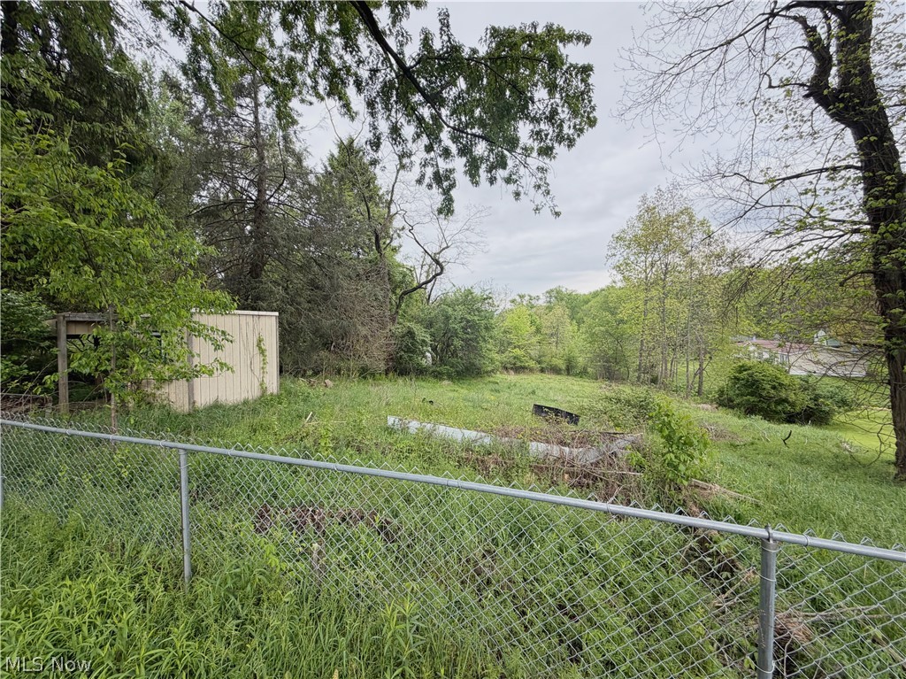 16816 Andrews Avenue East Liverpool OH 43920