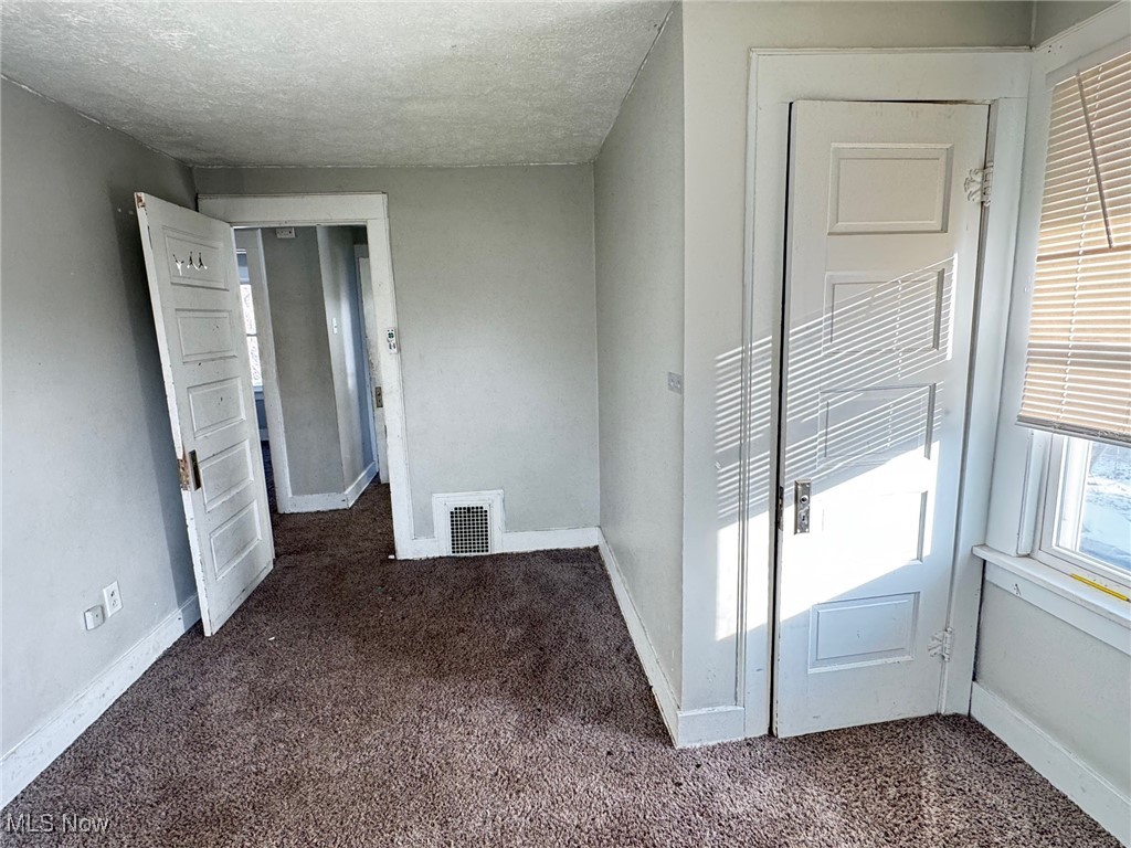 1239 Pondview Avenue Akron OH 44305