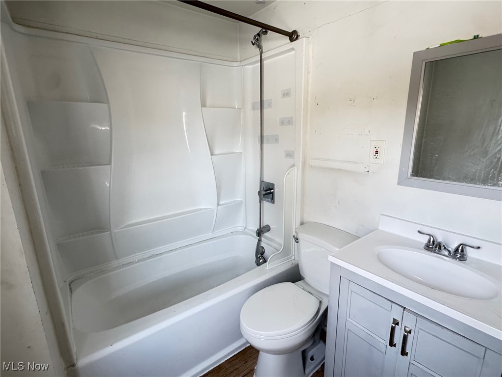 1239 Pondview Avenue Akron OH 44305