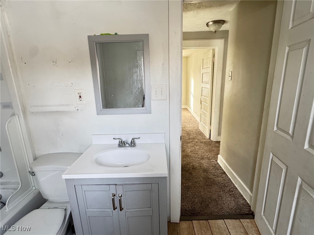 1239 Pondview Avenue Akron OH 44305