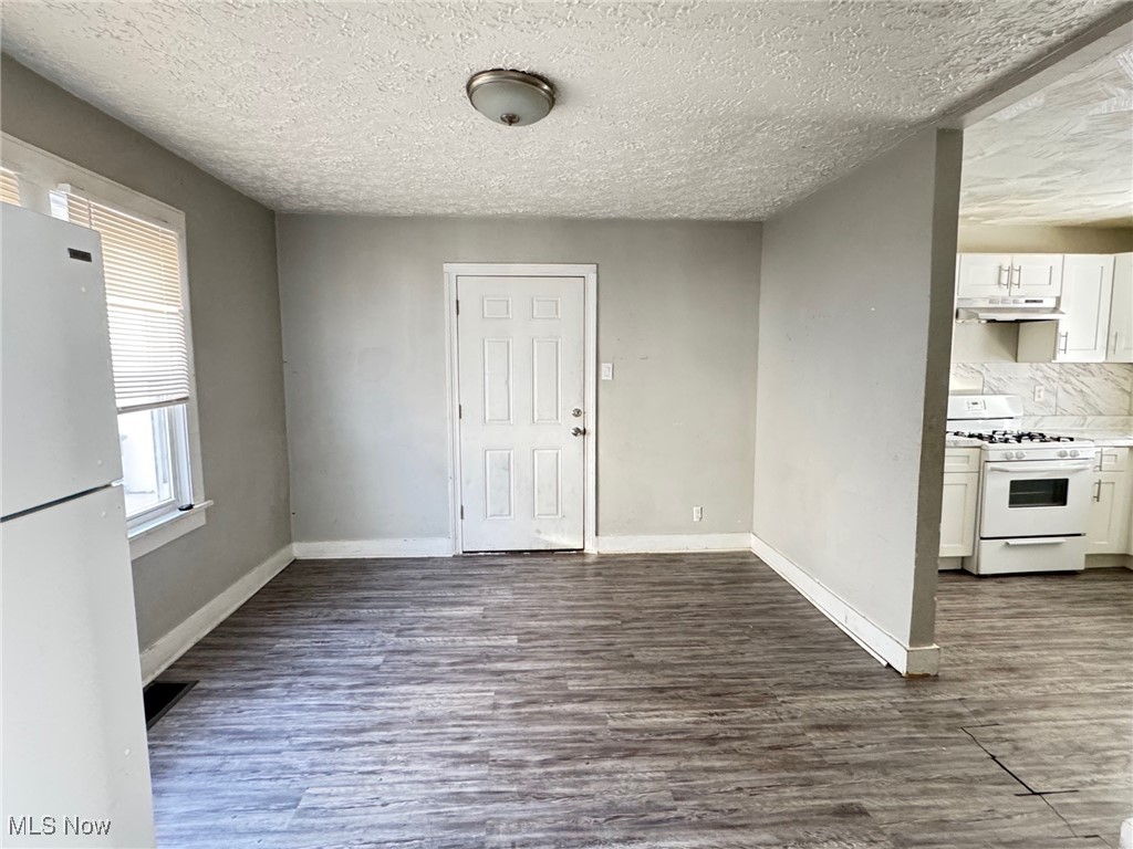 1239 Pondview Avenue Akron OH 44305