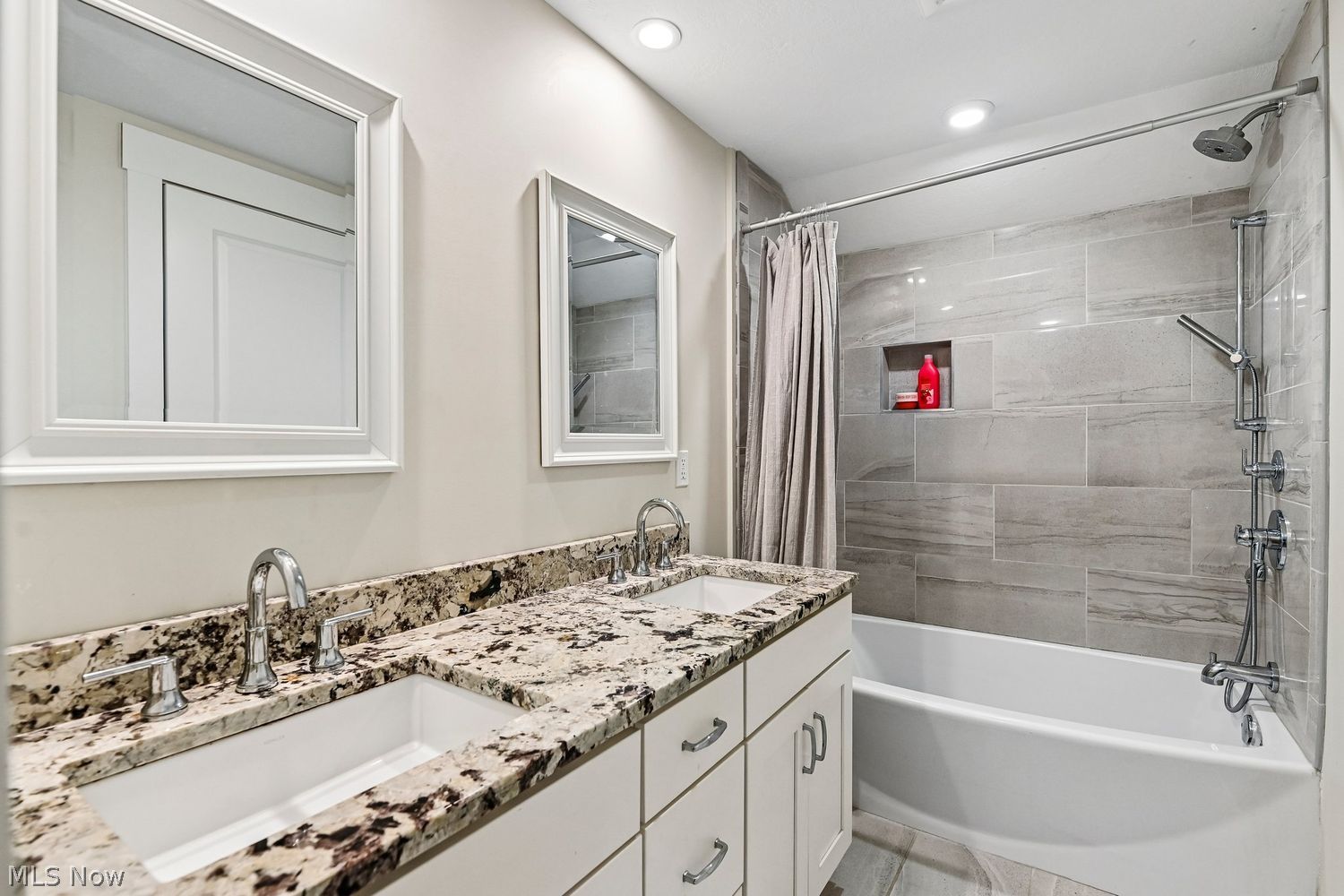 30207 Winsor Drive Bay Village OH 44140