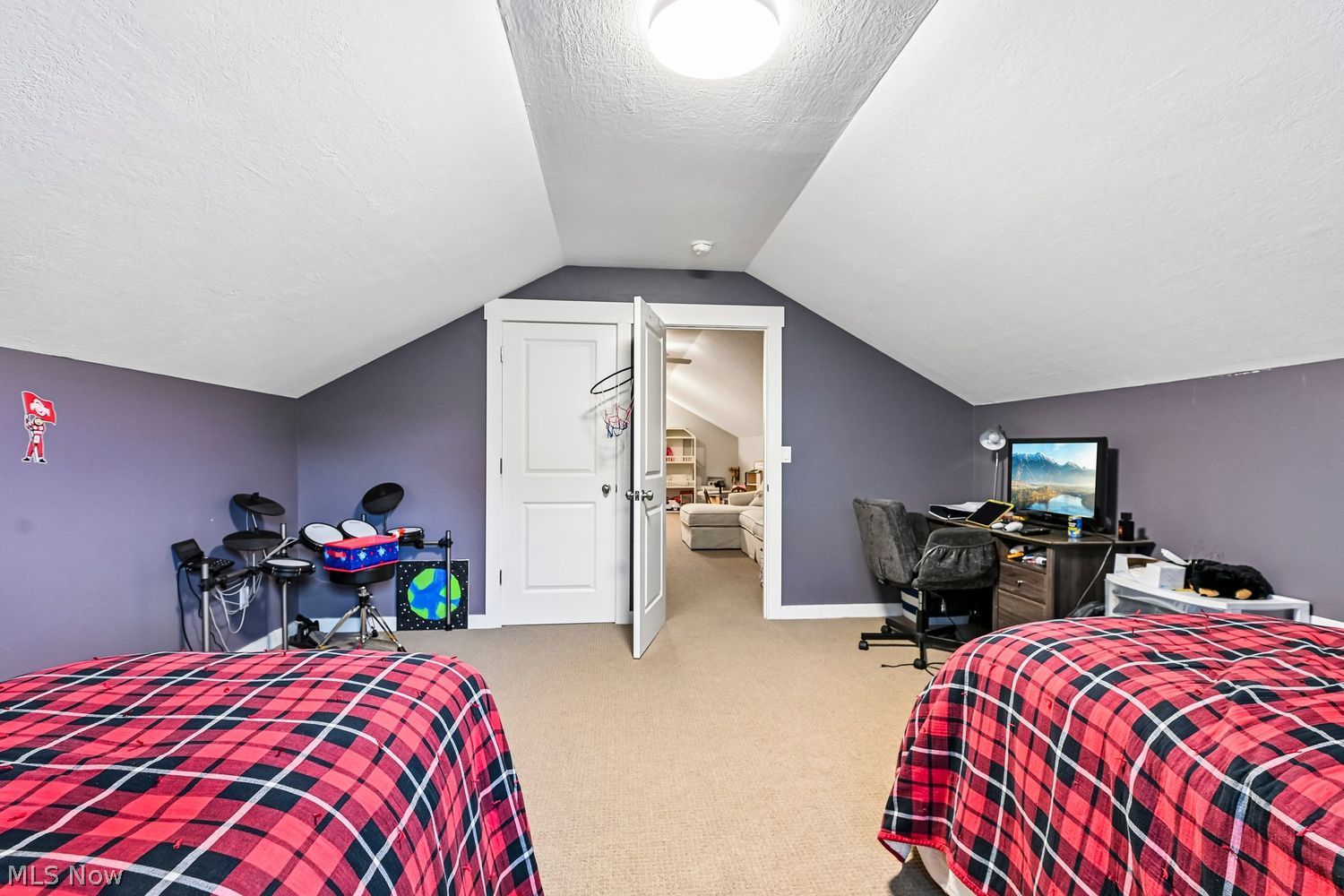 30207 Winsor Drive Bay Village OH 44140