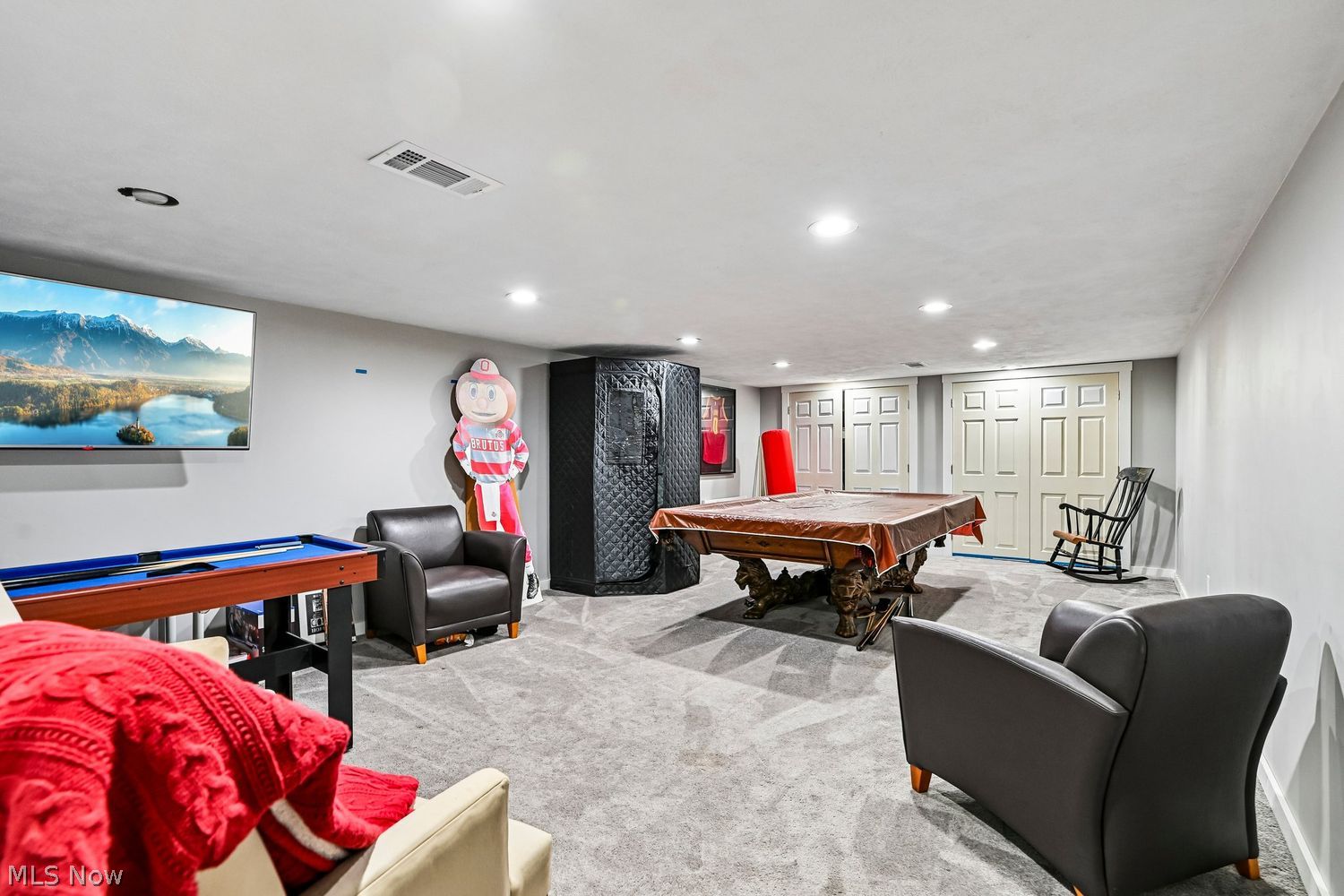 30207 Winsor Drive Bay Village OH 44140