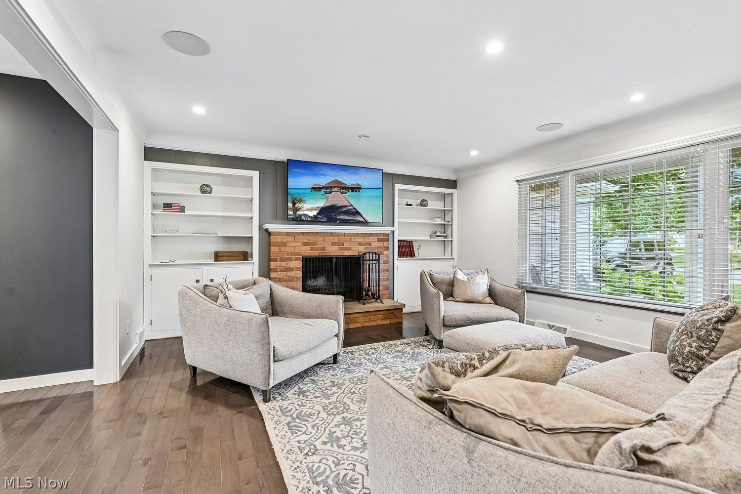 30207 Winsor Drive Bay Village OH 44140
