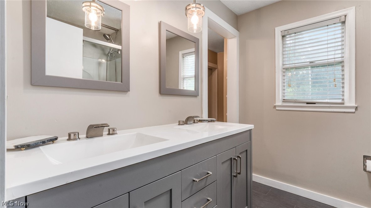 10525 Twin Oaks Drive Cambridge OH 43725