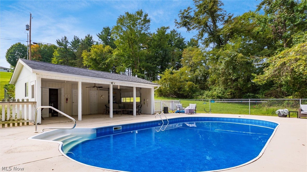 10525 Twin Oaks Drive Cambridge OH 43725