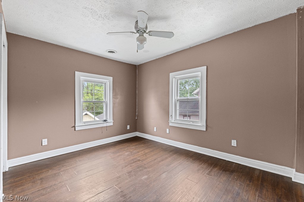31 Bridge Street Newton Falls OH 44444