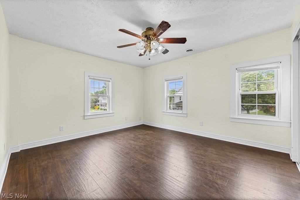 31 Bridge Street Newton Falls OH 44444