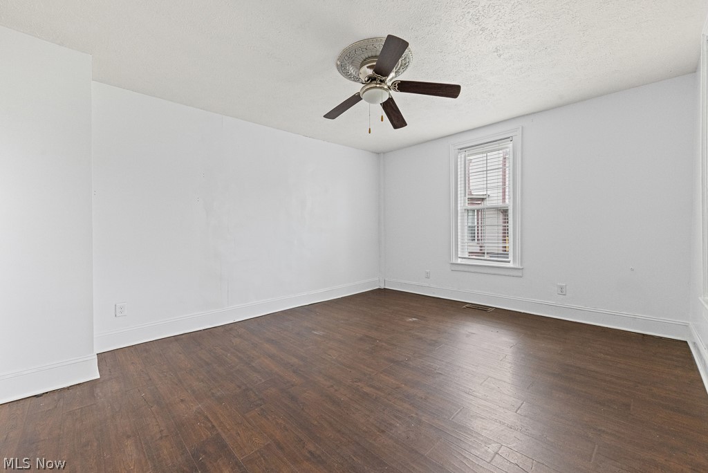 31 Bridge Street Newton Falls OH 44444
