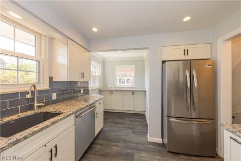 21130 Edgecliff Drive Euclid OH 44123