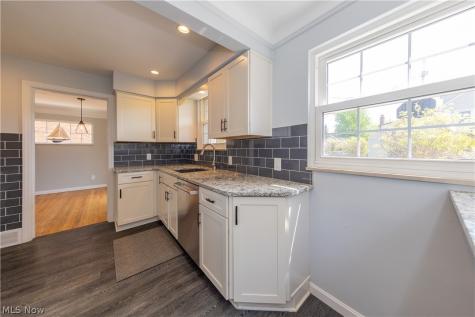 21130 Edgecliff Drive Euclid OH 44123