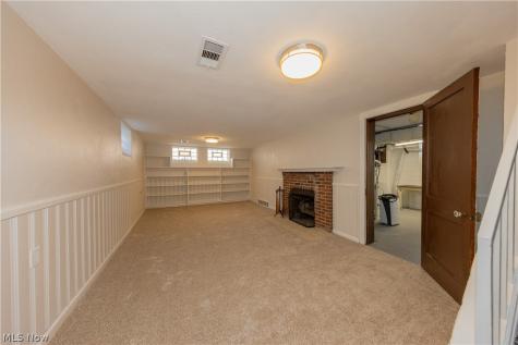 21130 Edgecliff Drive Euclid OH 44123