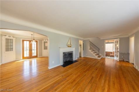 21130 Edgecliff Drive Euclid OH 44123