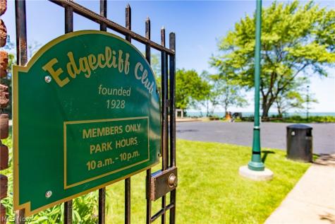 21130 Edgecliff Drive Euclid OH 44123