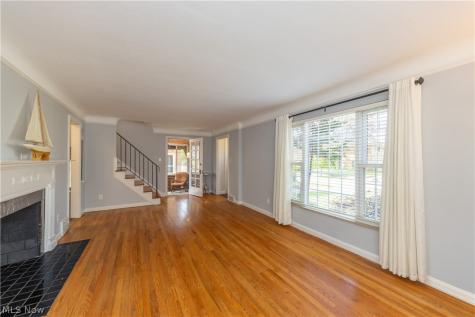21130 Edgecliff Drive Euclid OH 44123