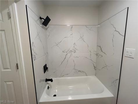 13325 Carrington Avenue Cleveland OH 44135