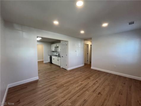 13325 Carrington Avenue Cleveland OH 44135