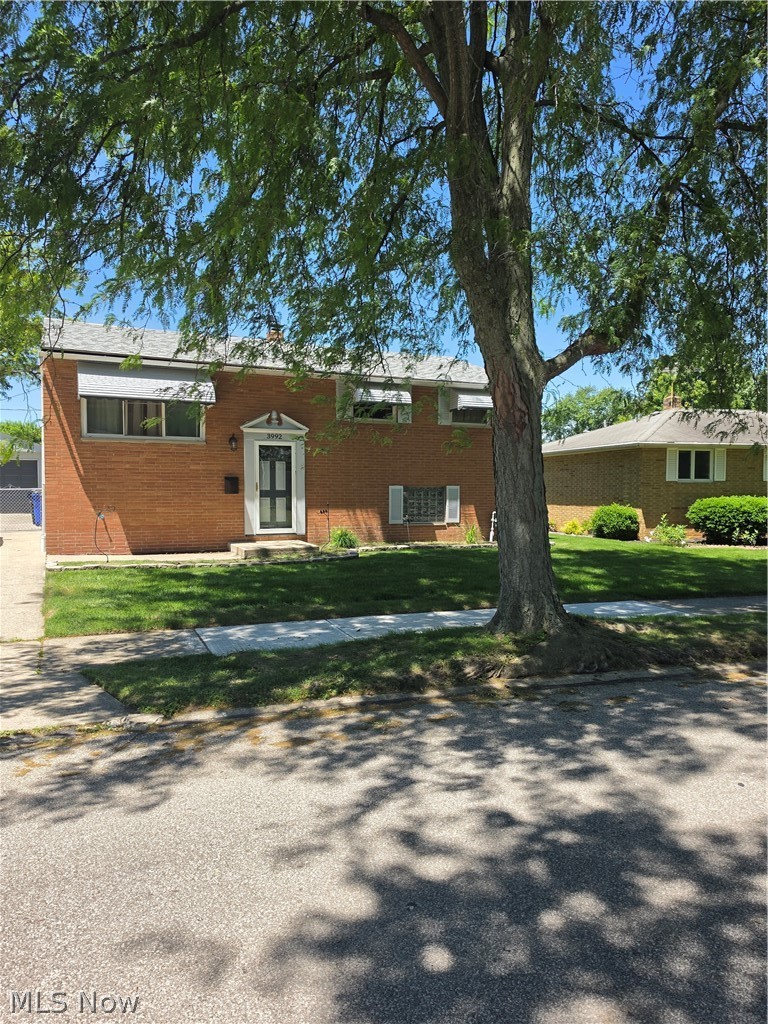 3992 W 176th Street Cleveland OH 44111