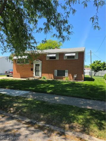 3992 W 176th Street Cleveland OH 44111