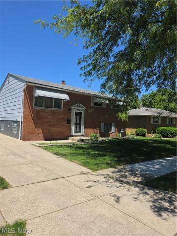 3992 W 176th Street Cleveland OH 44111