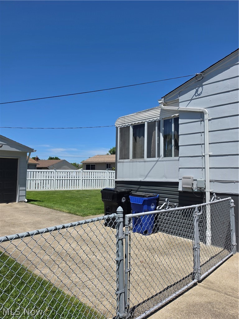 3992 W 176th Street Cleveland OH 44111