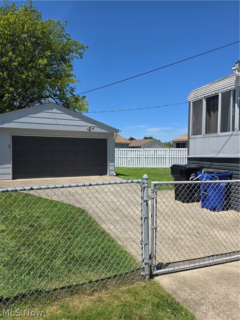 3992 W 176th Street Cleveland OH 44111