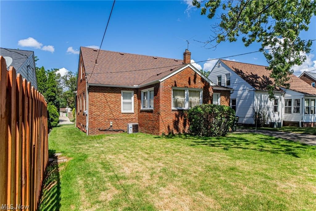 4226 Okalona Road South Euclid OH 44121
