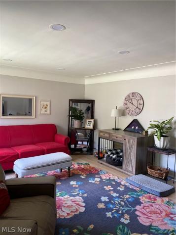 4226 Okalona Road South Euclid OH 44121