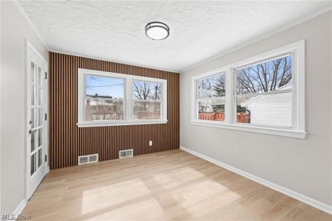 4226 Okalona Road South Euclid OH 44121