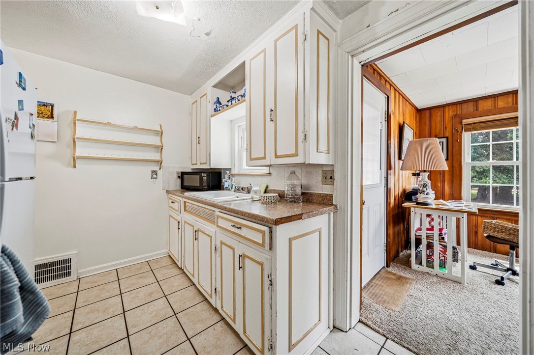 134 E 293rd Street Willowick OH 44095