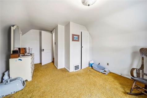 134 E 293rd Street Willowick OH 44095
