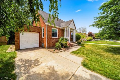 134 E 293rd Street Willowick OH 44095