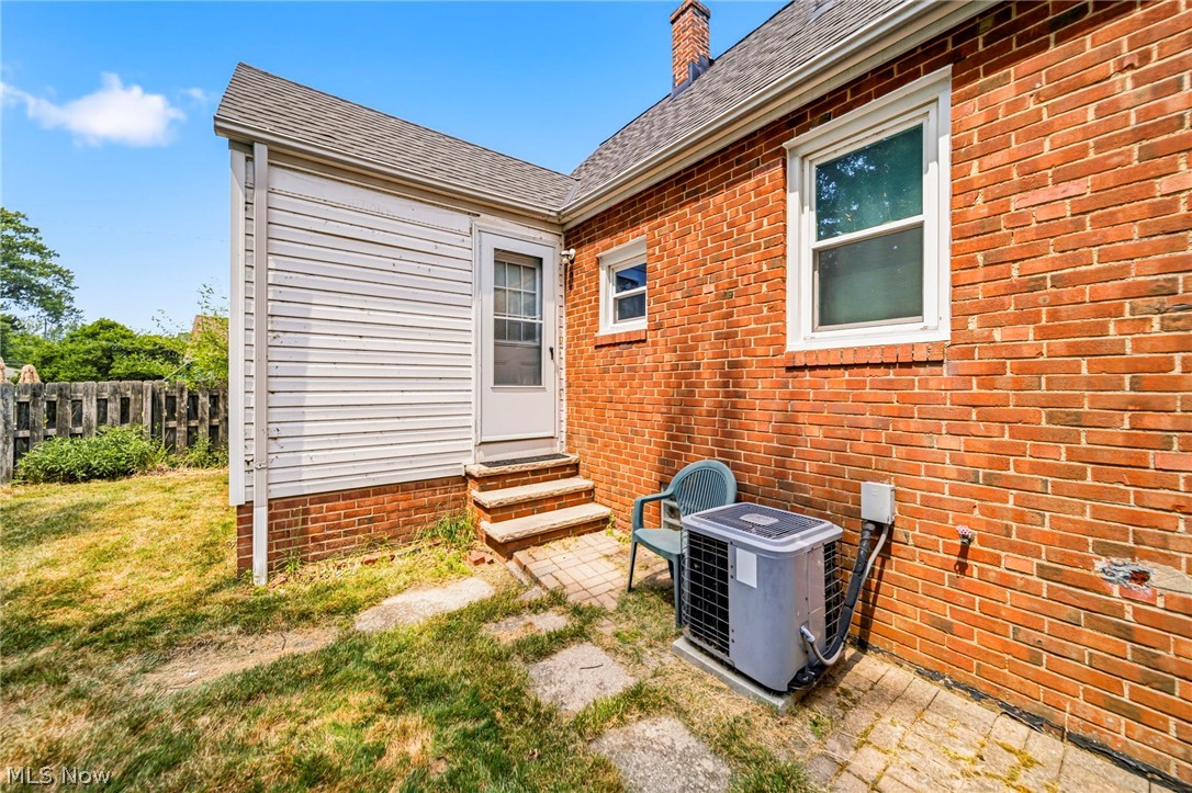 134 E 293rd Street Willowick OH 44095