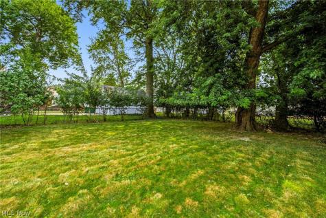 134 E 293rd Street Willowick OH 44095