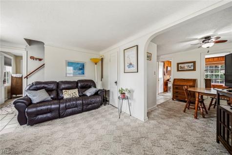 134 E 293rd Street Willowick OH 44095