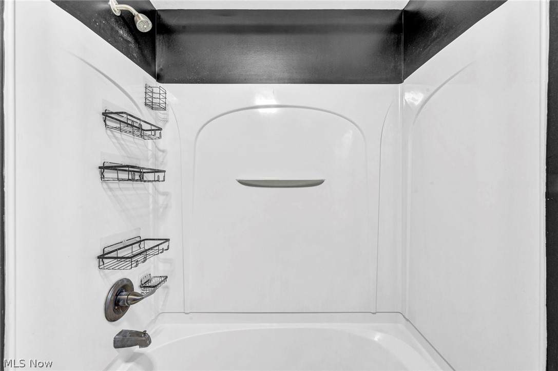 209 Oakwood Lane Seville OH 44273