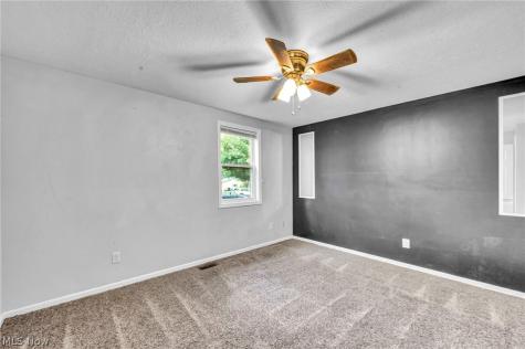 209 Oakwood Lane Seville OH 44273