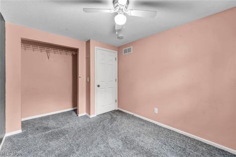 209 Oakwood Lane Seville OH 44273