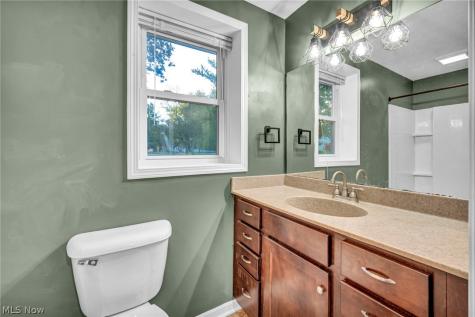 209 Oakwood Lane Seville OH 44273